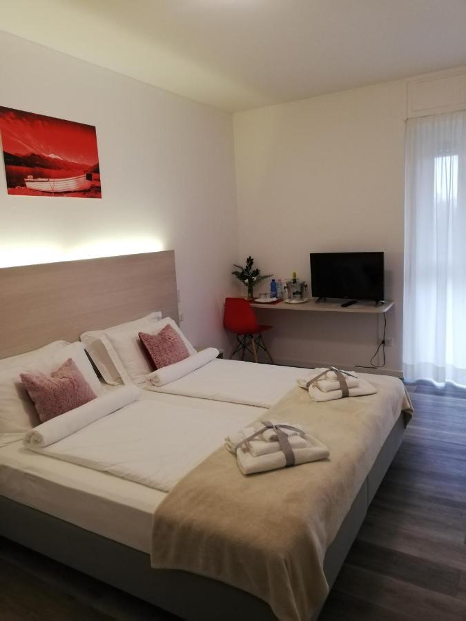 Hotel Internazionale Luino Exterior foto