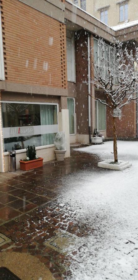 Hotel Internazionale Luino Exterior foto